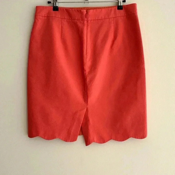 J. By J. Crew Coral/Salmon Solid Pencil Skirt with Scalloped Hem, Size 4 - Picture 10 of 16
